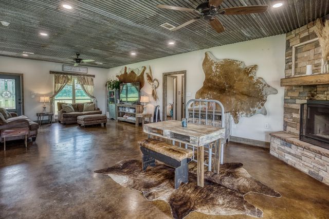 1850 Lcr 439, Mexia, TX 76667