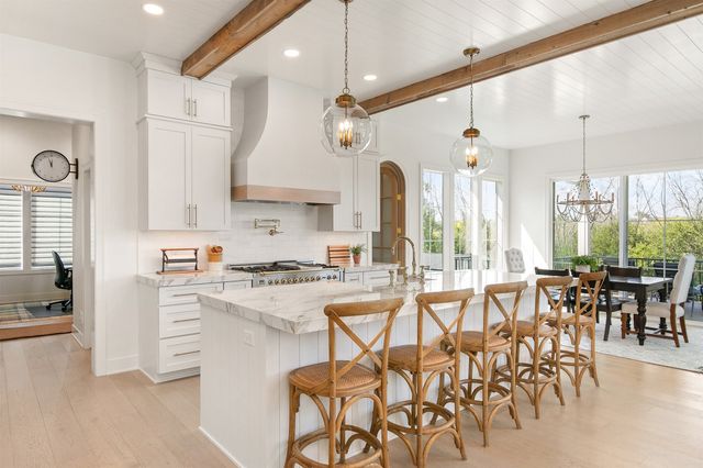 3612 NW 178th Court, Clive, IA 50325