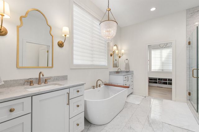 3612 NW 178th Court, Clive, IA 50325