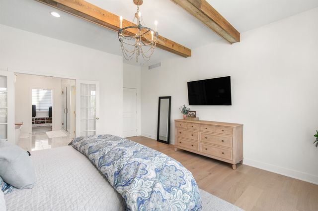 3612 NW 178th Court, Clive, IA 50325