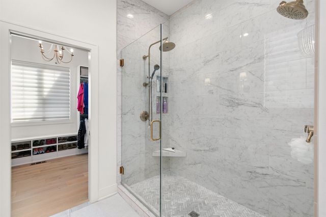 3612 NW 178th Court, Clive, IA 50325