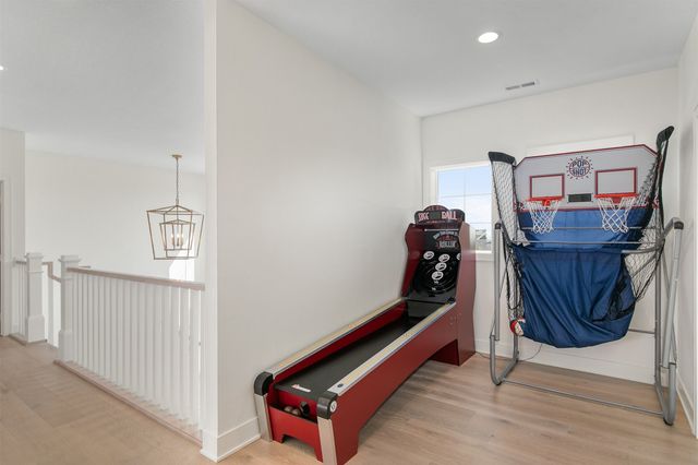 3612 NW 178th Court, Clive, IA 50325