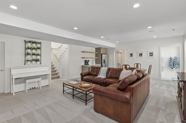 3612 NW 178th Court, Clive, IA 50325