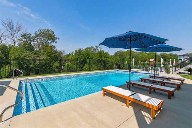 3612 NW 178th Court, Clive, IA 50325