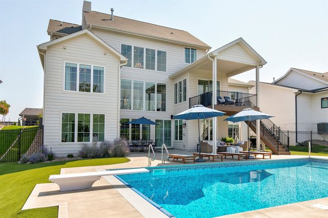 3612 NW 178th Court, Clive, IA 50325