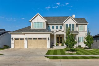 3612 NW 178th Court, Clive, IA 50325