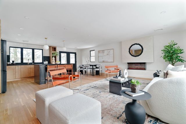 8 Emily Road, Framingham, MA 01701