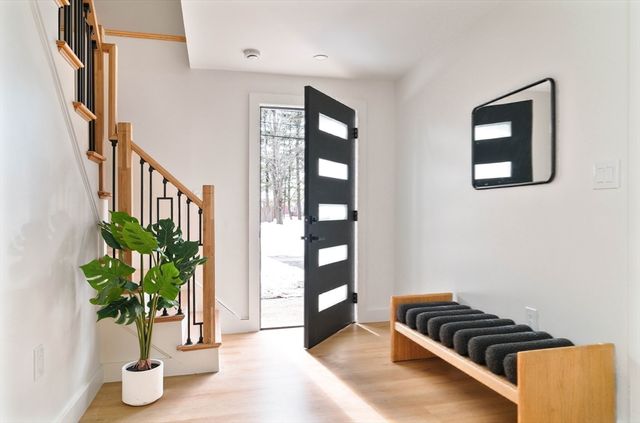 8 Emily Road, Framingham, MA 01701