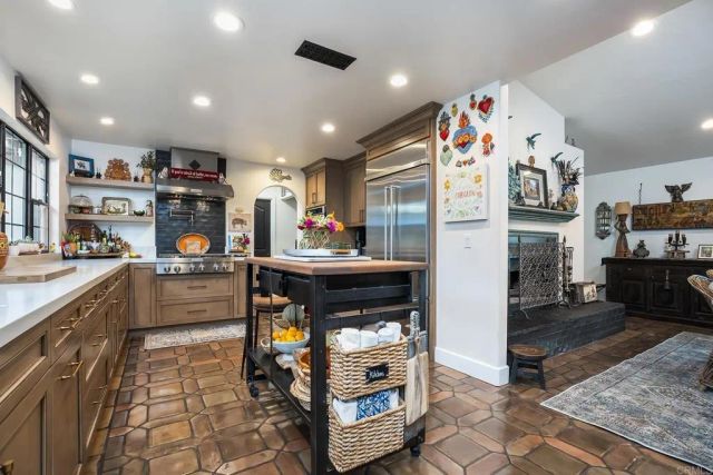 2763 W VICTORIA DR, Alpine, CA 91901