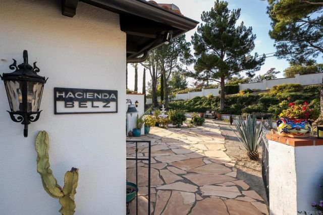 2763 W VICTORIA DR, Alpine, CA 91901