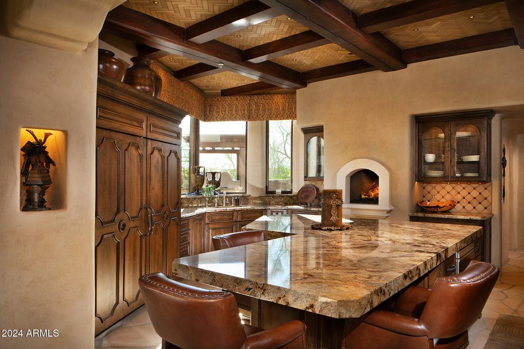 Image 10 of property listing at 10040 E HAPPY VALLEY Road 504, Scottsdale, AZ 85255