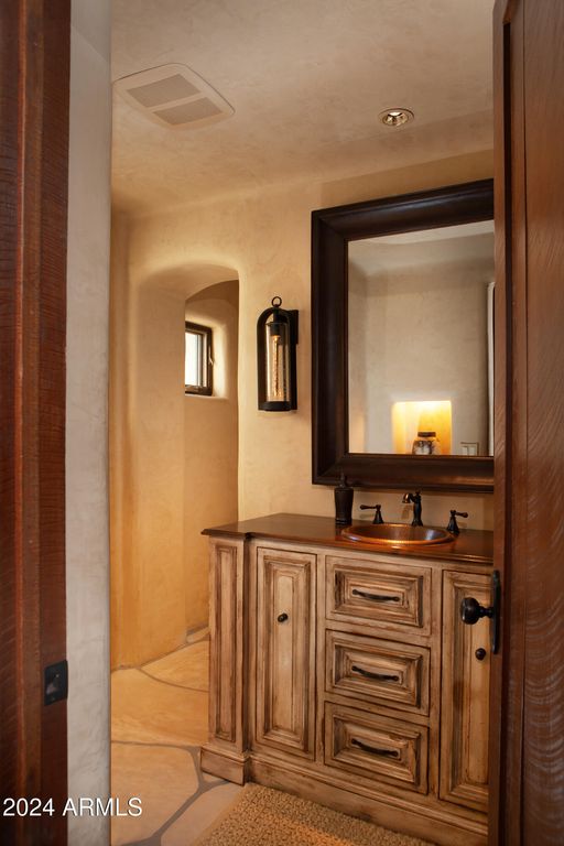 Image 14 of property listing at 10040 E HAPPY VALLEY Road 504, Scottsdale, AZ 85255