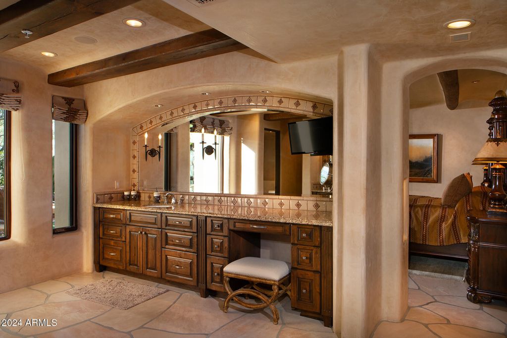 Image 21 of property listing at 10040 E HAPPY VALLEY Road 504, Scottsdale, AZ 85255