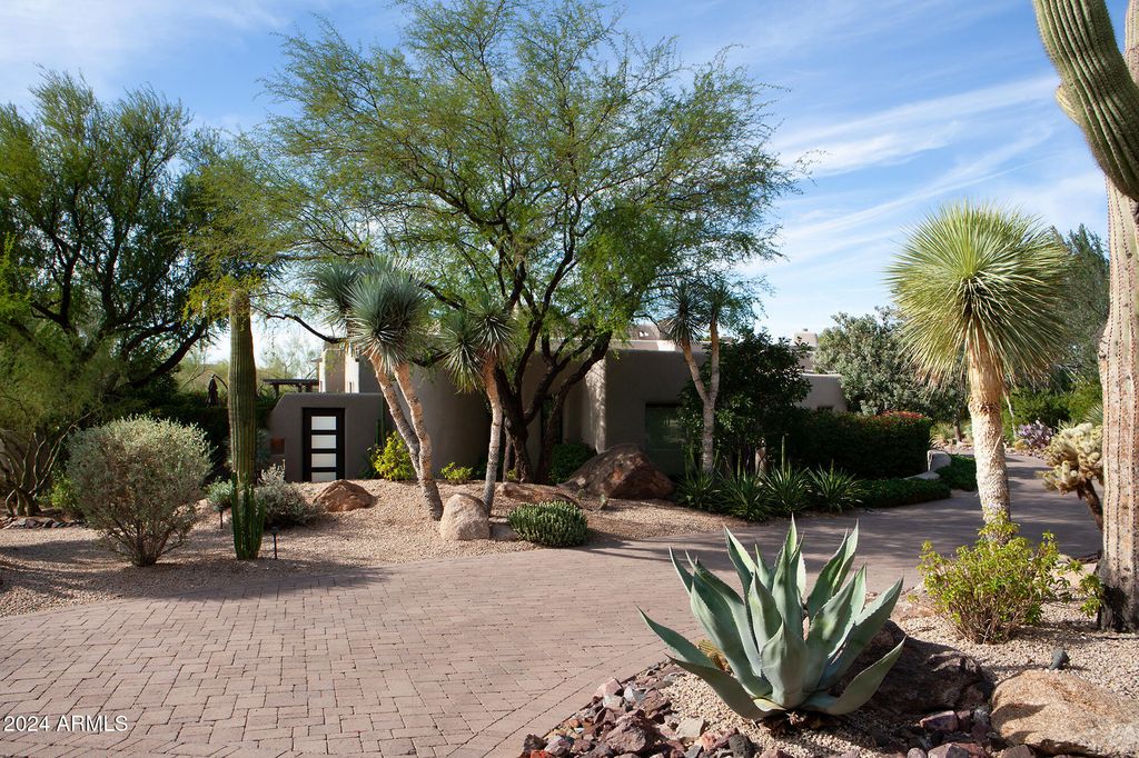 Image 41 of property listing at 10040 E HAPPY VALLEY Road 504, Scottsdale, AZ 85255