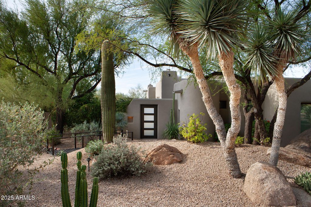 Image 44 of property listing at 10040 E HAPPY VALLEY Road 504, Scottsdale, AZ 85255