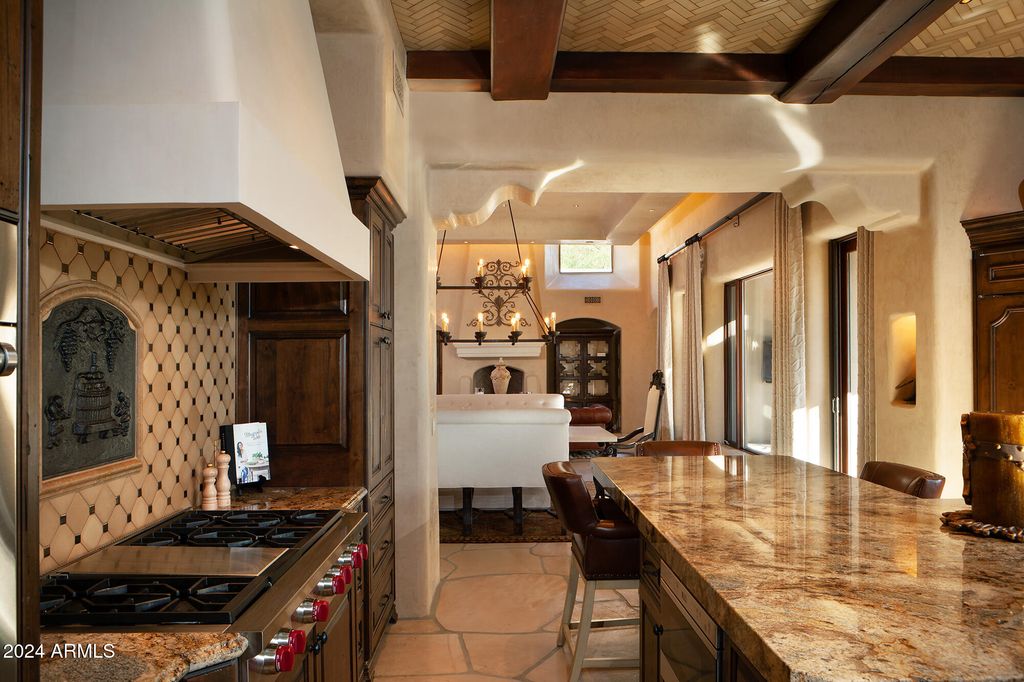 Image 8 of property listing at 10040 E HAPPY VALLEY Road 504, Scottsdale, AZ 85255