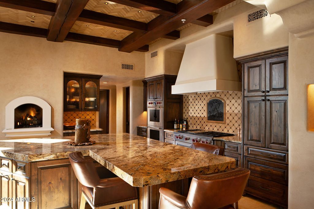 Image 9 of property listing at 10040 E HAPPY VALLEY Road 504, Scottsdale, AZ 85255
