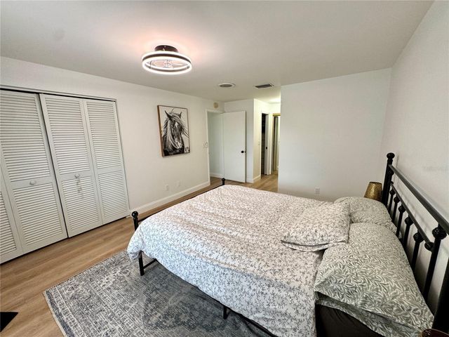 6999 W COUNTRY CLUB DRIVE N 225, Sarasota, FL 34243