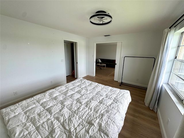 6999 W COUNTRY CLUB DRIVE N 225, Sarasota, FL 34243