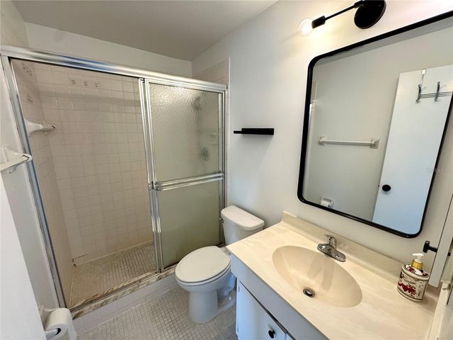 6999 W COUNTRY CLUB DRIVE N 225, Sarasota, FL 34243