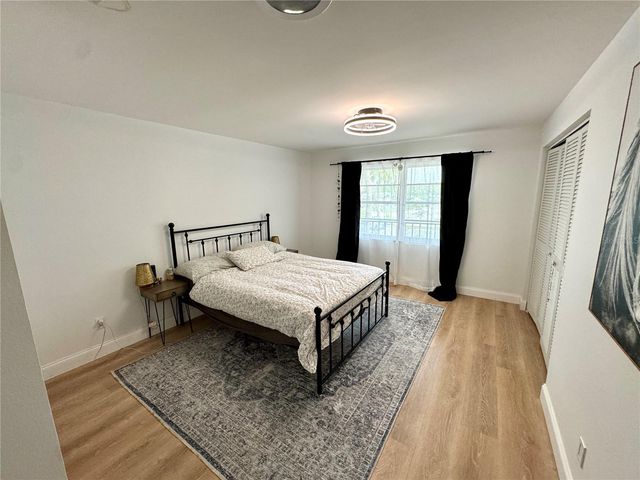 6999 W COUNTRY CLUB DRIVE N 225, Sarasota, FL 34243