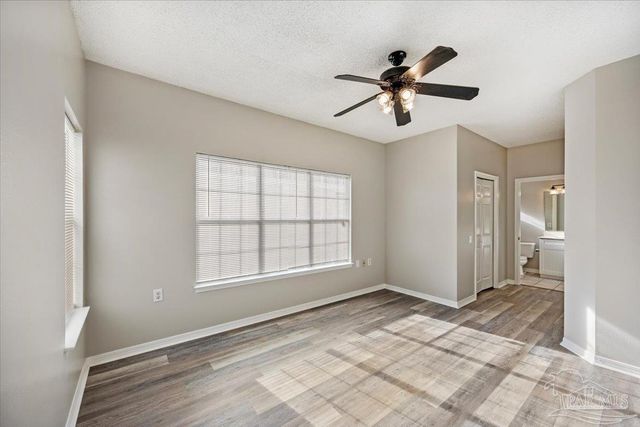 225 Wildflower Ln, Pensacola, FL 32514