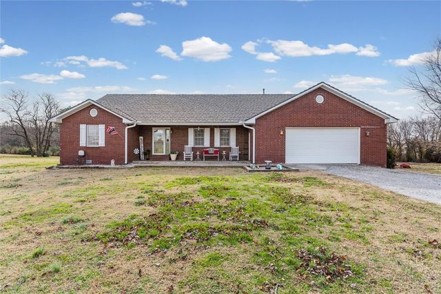 13730 Cozy Corners Road, Siloam Springs, AR 72761