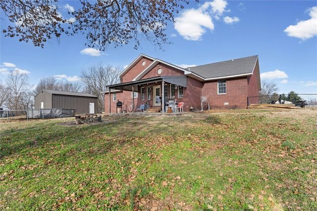 13730 Cozy Corners Road, Siloam Springs, AR 72761