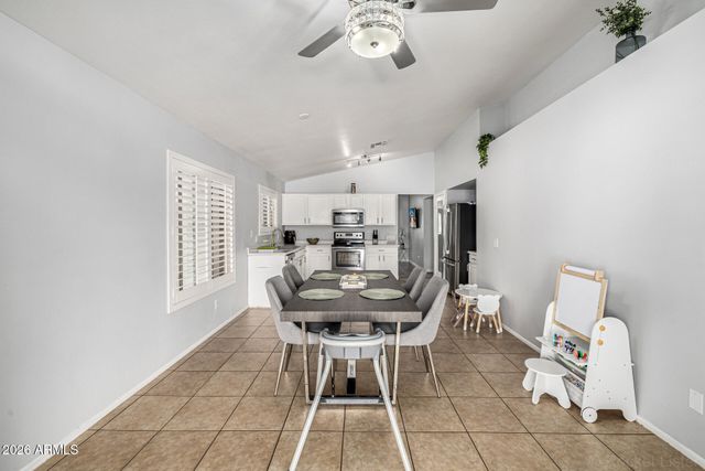 8450 W ELM Street, Phoenix, AZ 85037