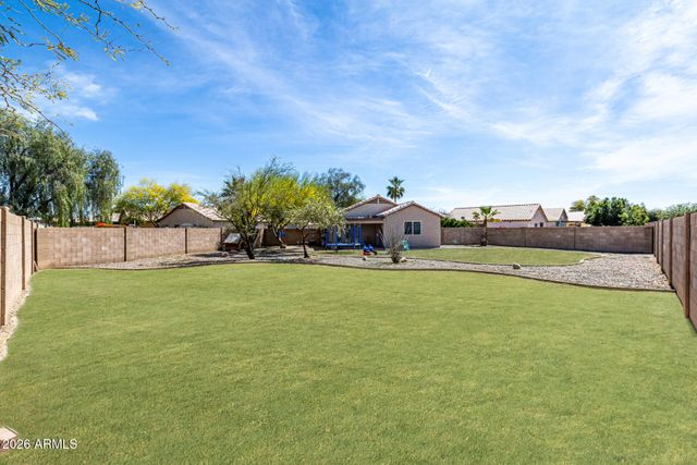 8450 W ELM Street, Phoenix, AZ 85037
