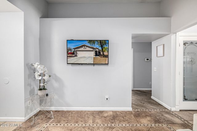 8450 W ELM Street, Phoenix, AZ 85037