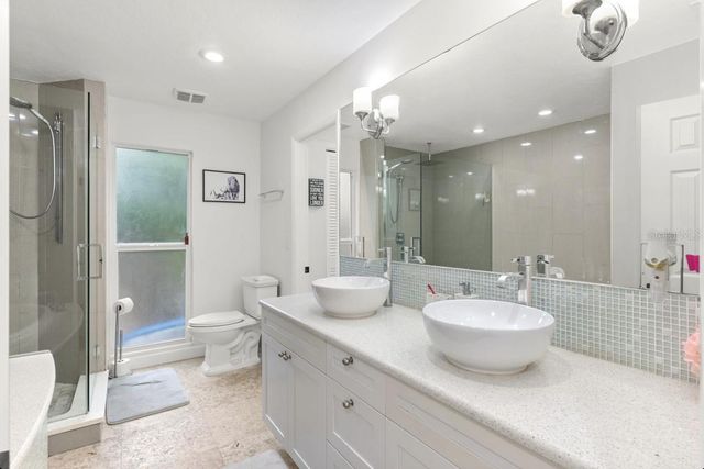 765 SIESTA KEY CIRCLE, Sarasota, FL 34242