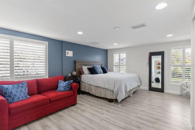 765 SIESTA KEY CIRCLE, Sarasota, FL 34242