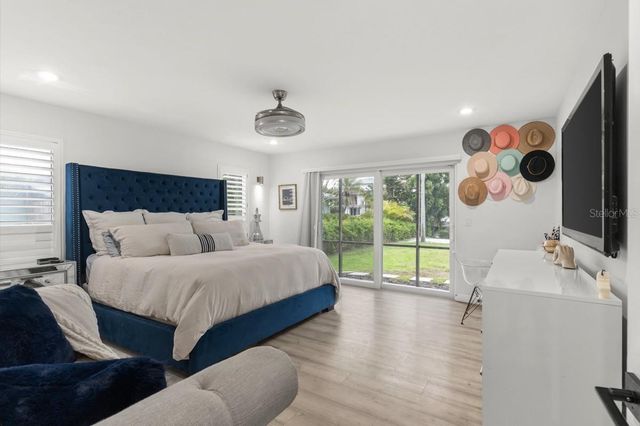 765 SIESTA KEY CIRCLE, Sarasota, FL 34242