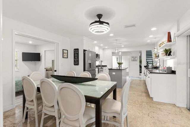 765 SIESTA KEY CIRCLE, Sarasota, FL 34242