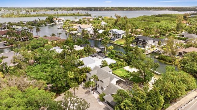 765 SIESTA KEY CIRCLE, Sarasota, FL 34242