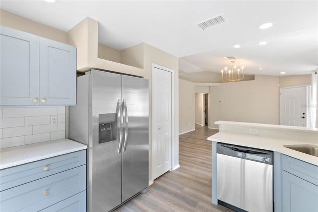 6438 TIDEWAVE STREET, Orlando, FL 32822