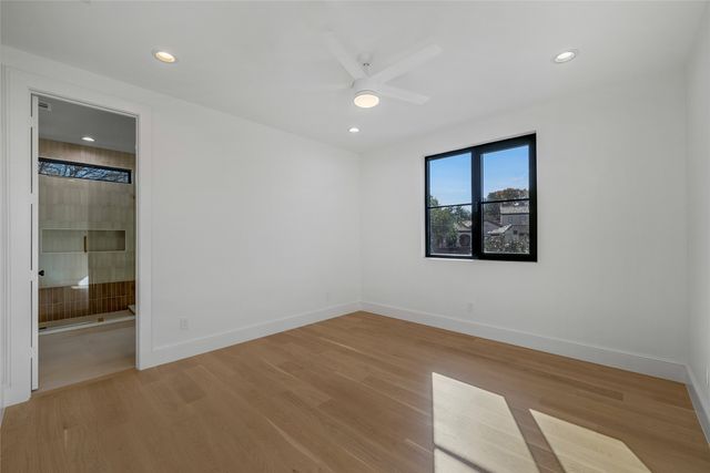 7004 Irongate Lane, Dallas, TX 75214