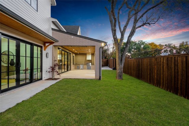 7004 Irongate Lane, Dallas, TX 75214