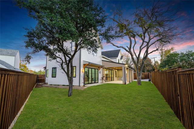 7004 Irongate Lane, Dallas, TX 75214