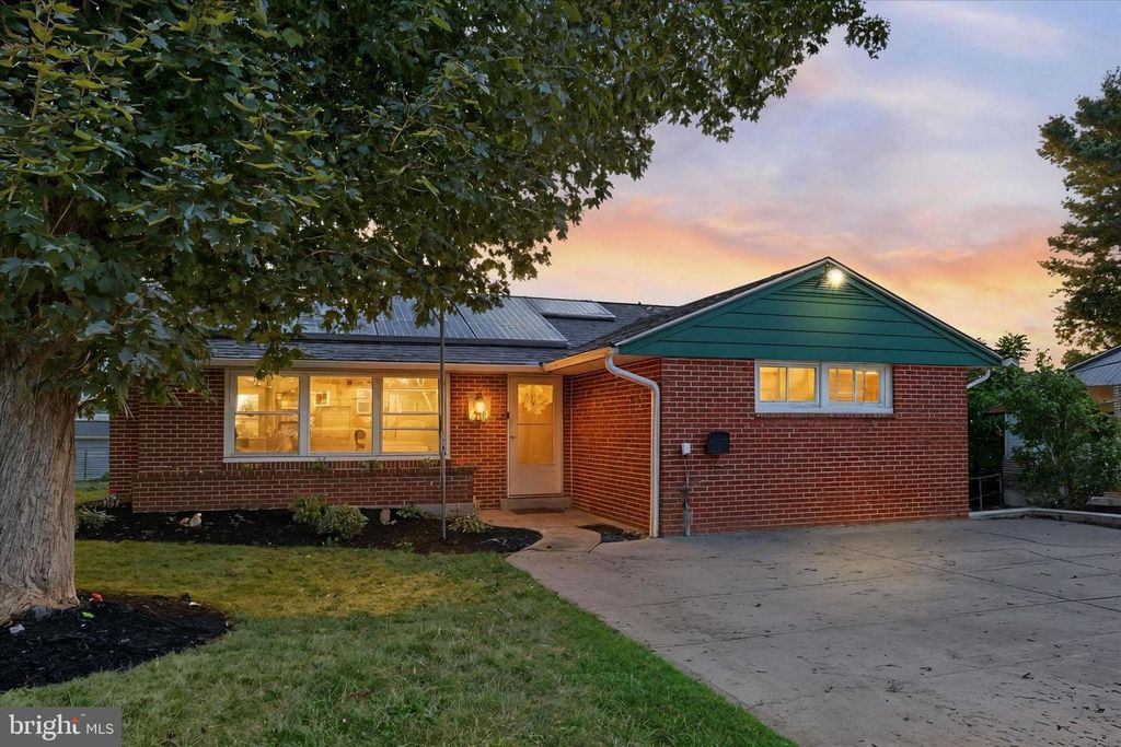 603 EVERGREEN RD, New Cumberland, PA 17070