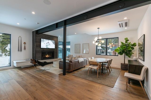 211 Palisades Circle, Olympic Valley, OH 96146