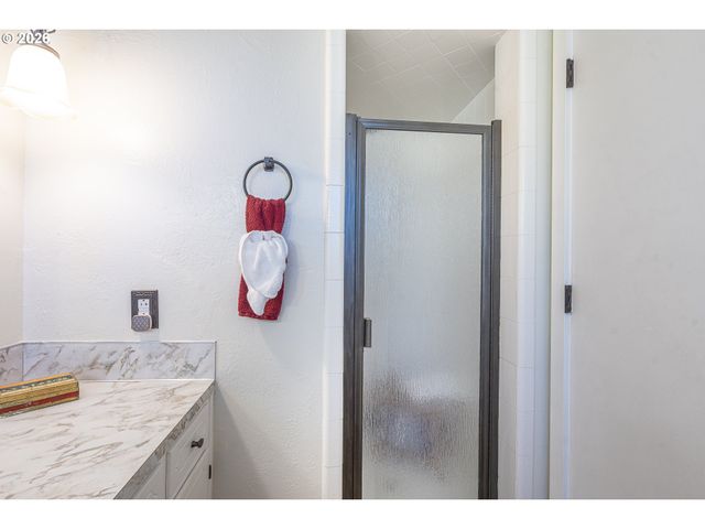 5545 VAL VIEW Dr, Turner, OR 97392