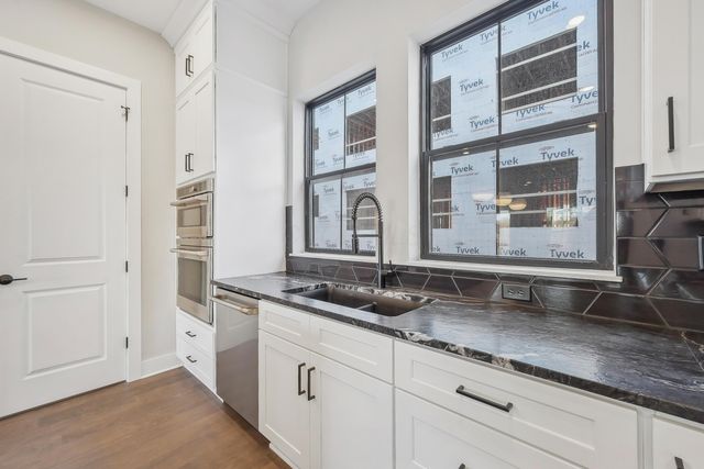 2256 Quarry Trails Drive, Columbus, OH 43228