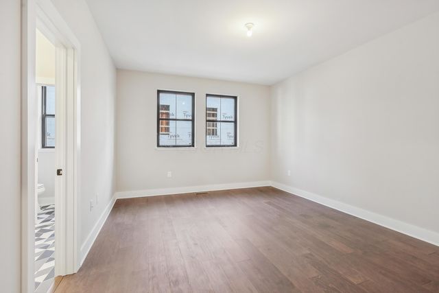 2256 Quarry Trails Drive, Columbus, OH 43228