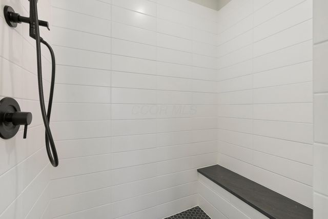 2256 Quarry Trails Drive, Columbus, OH 43228