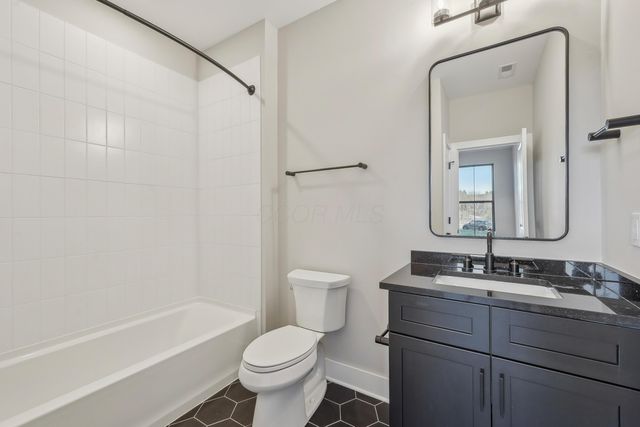 2256 Quarry Trails Drive, Columbus, OH 43228