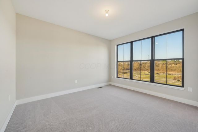 2256 Quarry Trails Drive, Columbus, OH 43228