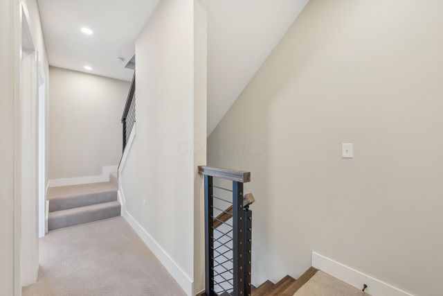 2256 Quarry Trails Drive, Columbus, OH 43228