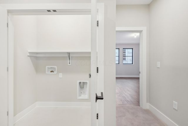 2256 Quarry Trails Drive, Columbus, OH 43228